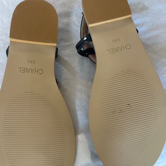 CHANEL SANDALS NEW - Picture 2 of 4
